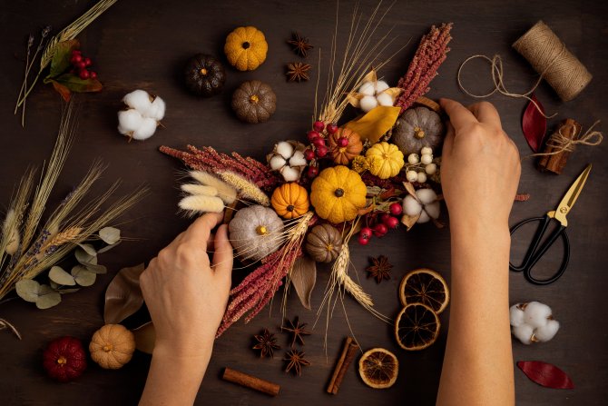 diy-rustic-autumn-table-decoration-floral-interio-2022-01-18-23-55-20-utc.jpg